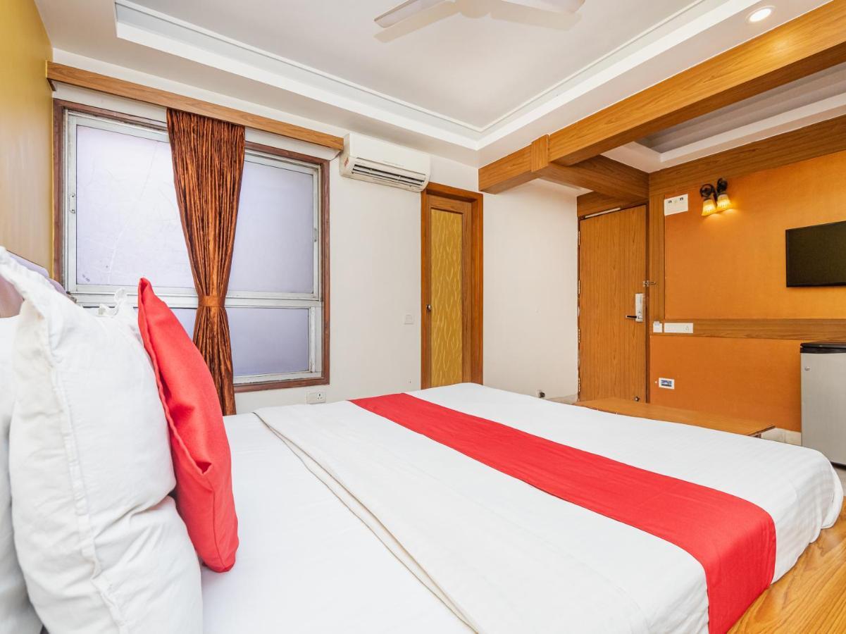 Hotel Balwas Szúrat Kültér fotó