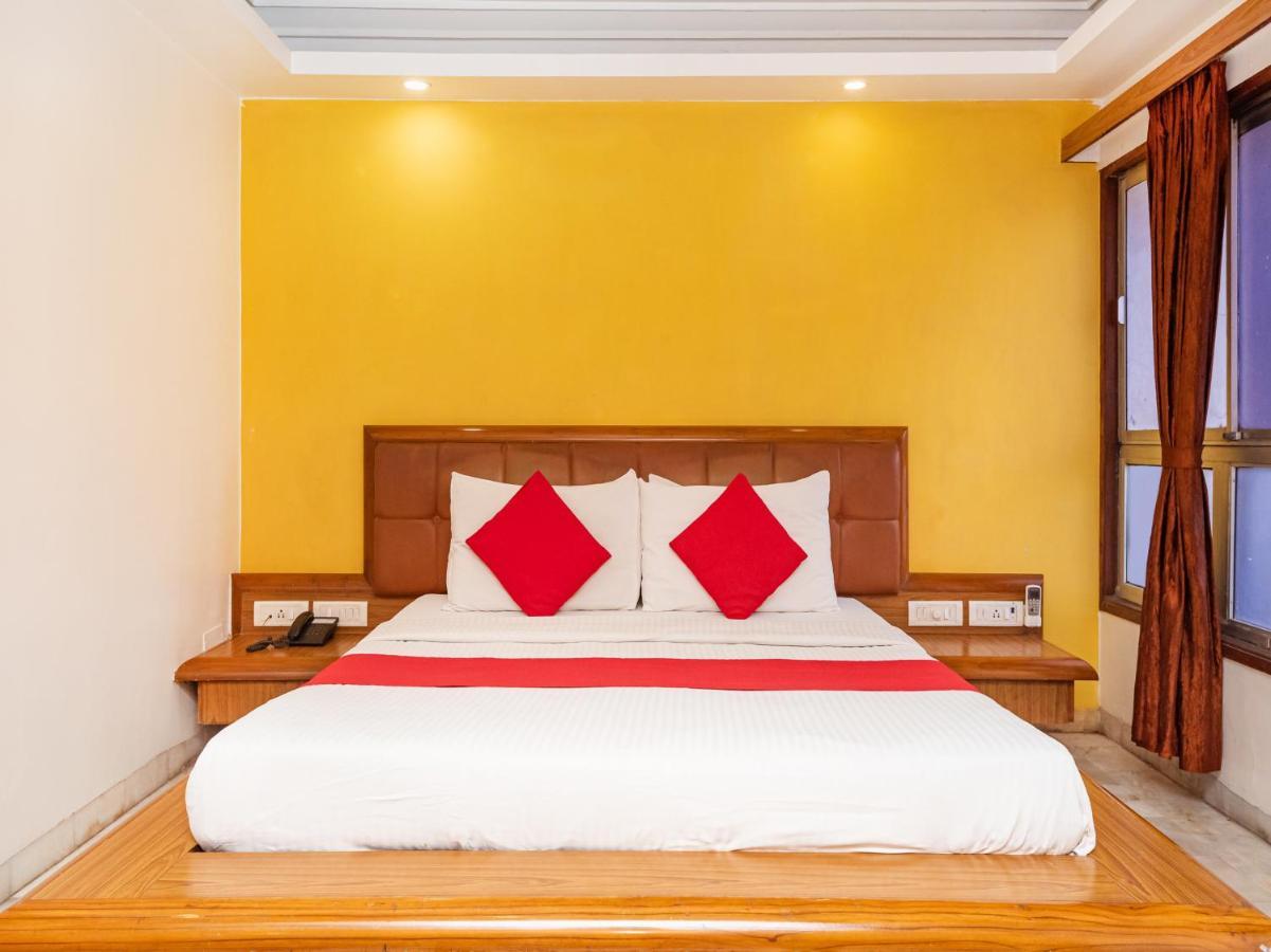 Hotel Balwas Szúrat Kültér fotó