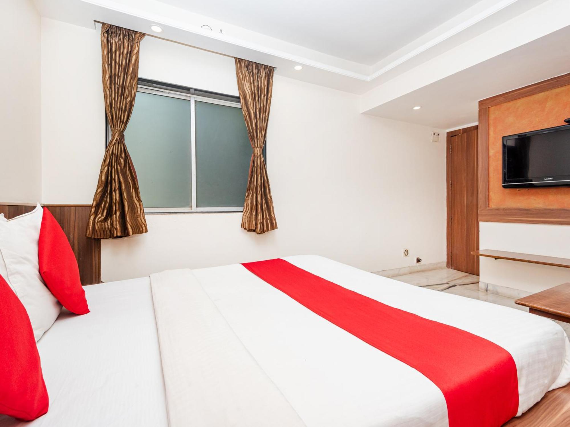 Hotel Balwas Szúrat Kültér fotó