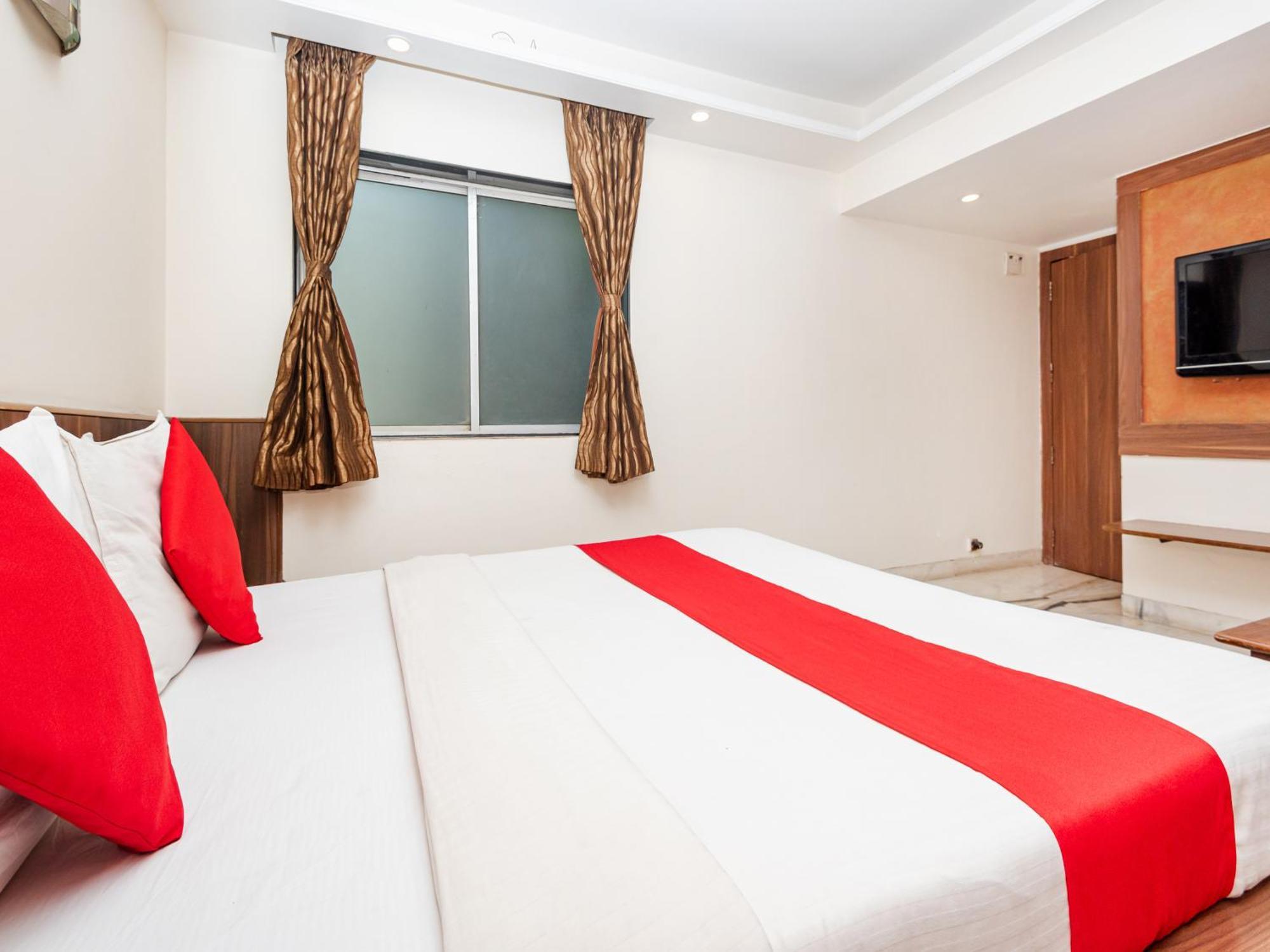 Hotel Balwas Szúrat Kültér fotó