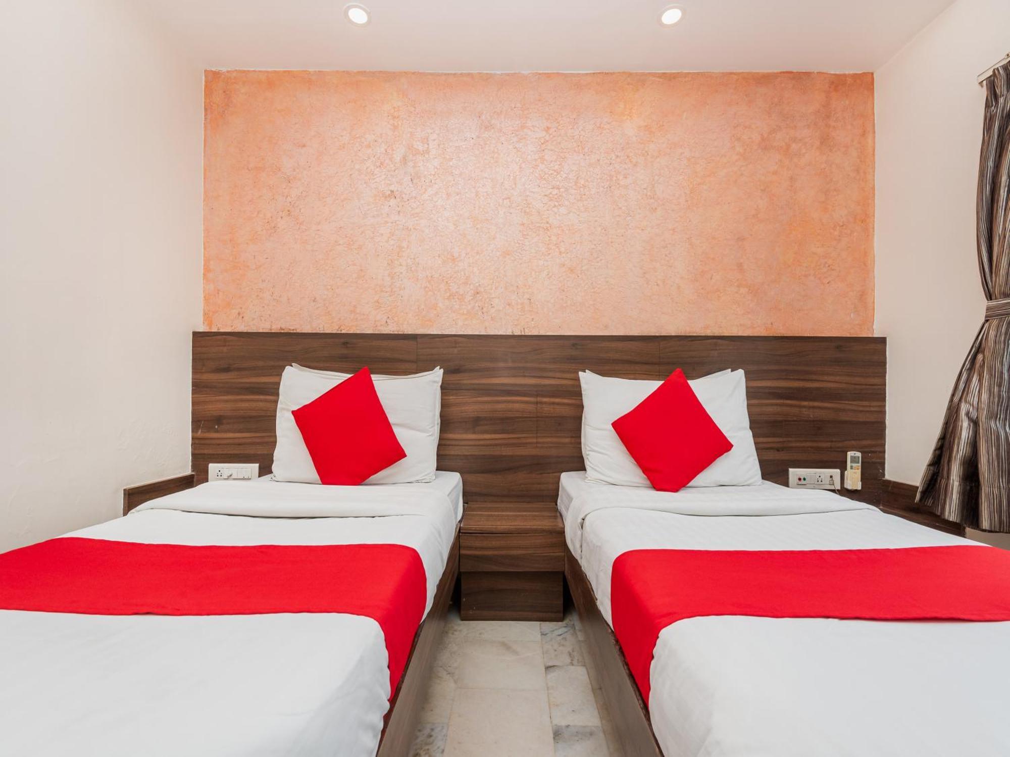 Hotel Balwas Szúrat Kültér fotó