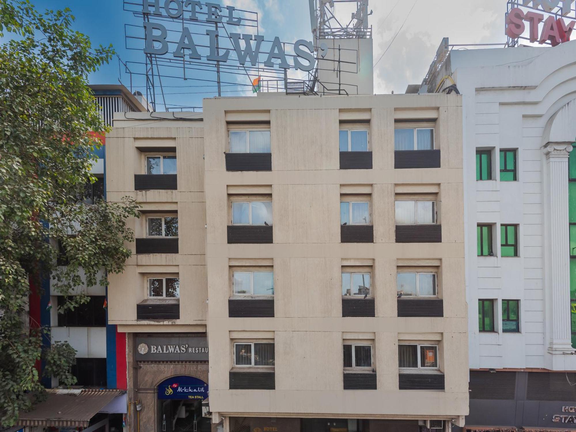 Hotel Balwas Szúrat Kültér fotó