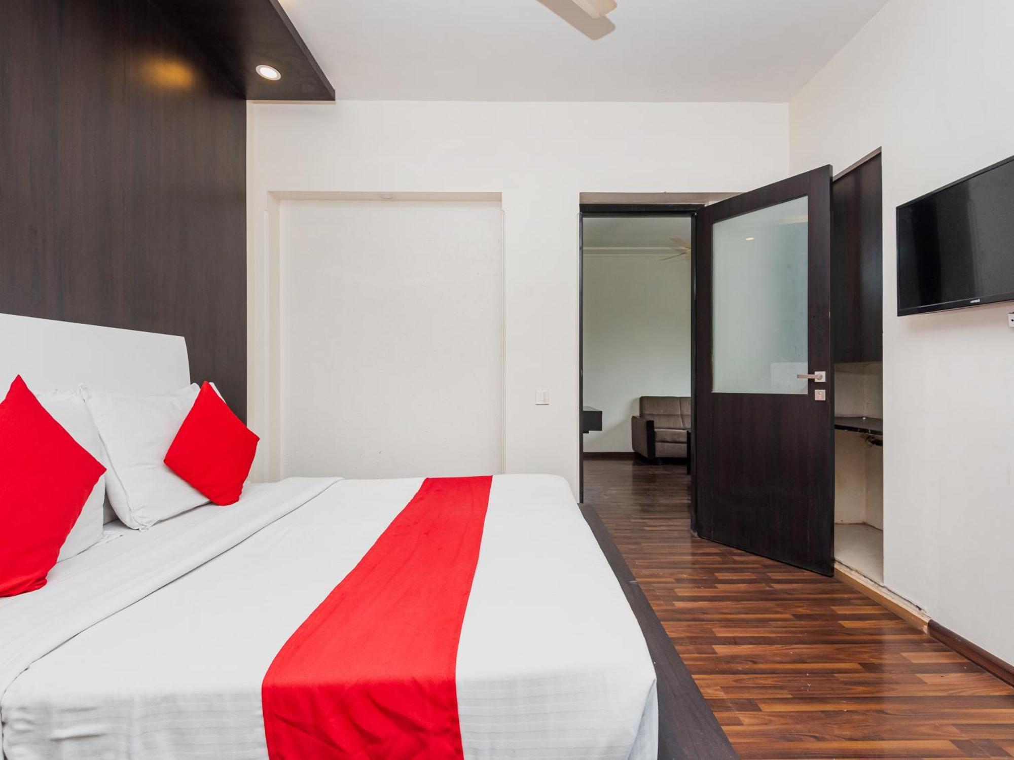 Hotel Balwas Szúrat Kültér fotó