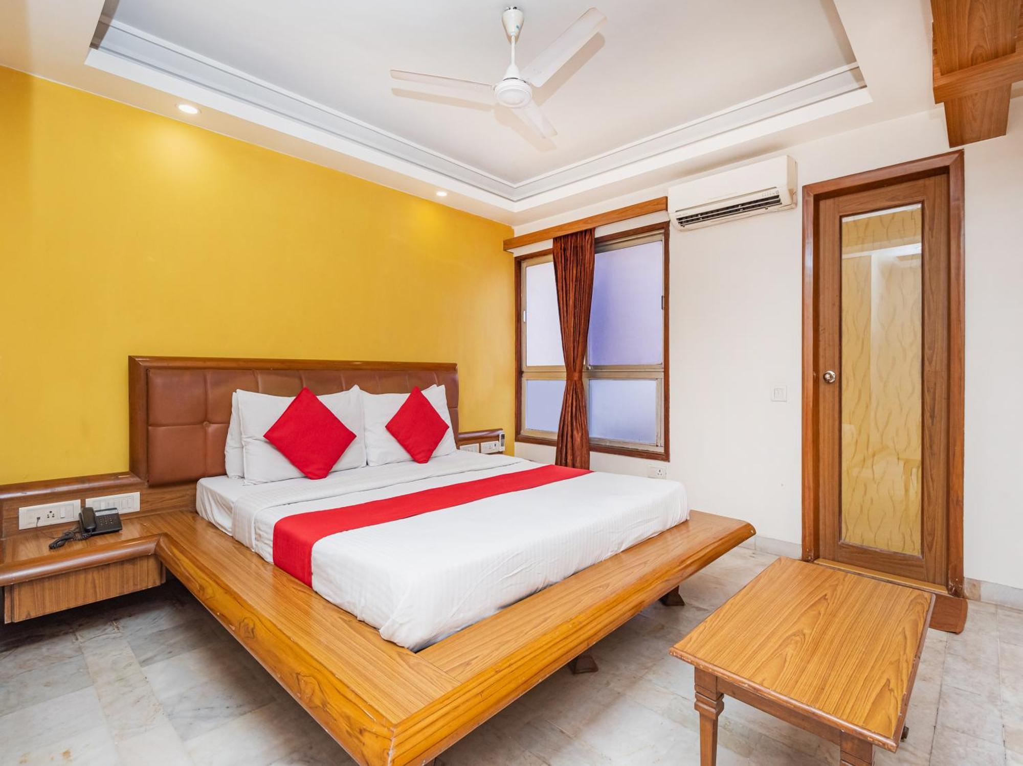 Hotel Balwas Szúrat Kültér fotó